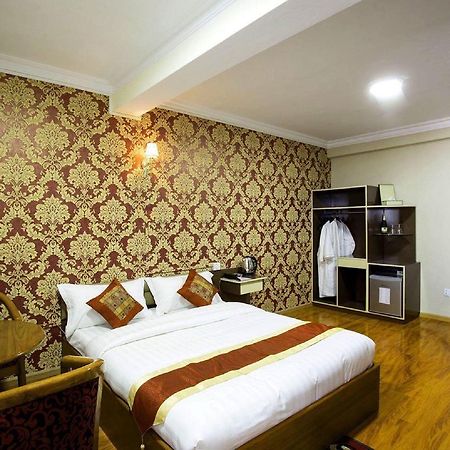 Thiha Bala Hotel Pyin Oo Lwin Extérieur photo